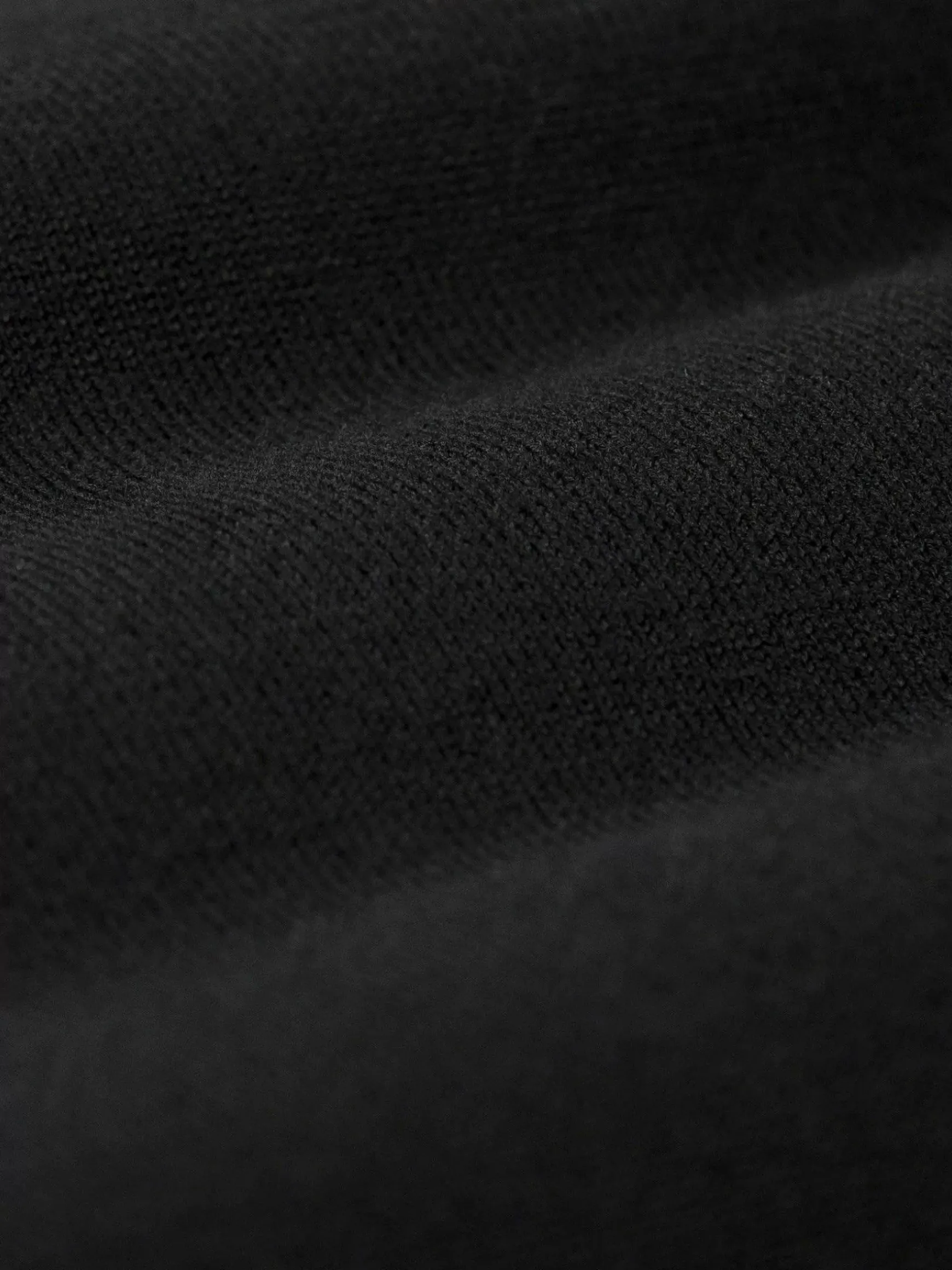 James Full Button-Down Black Polo