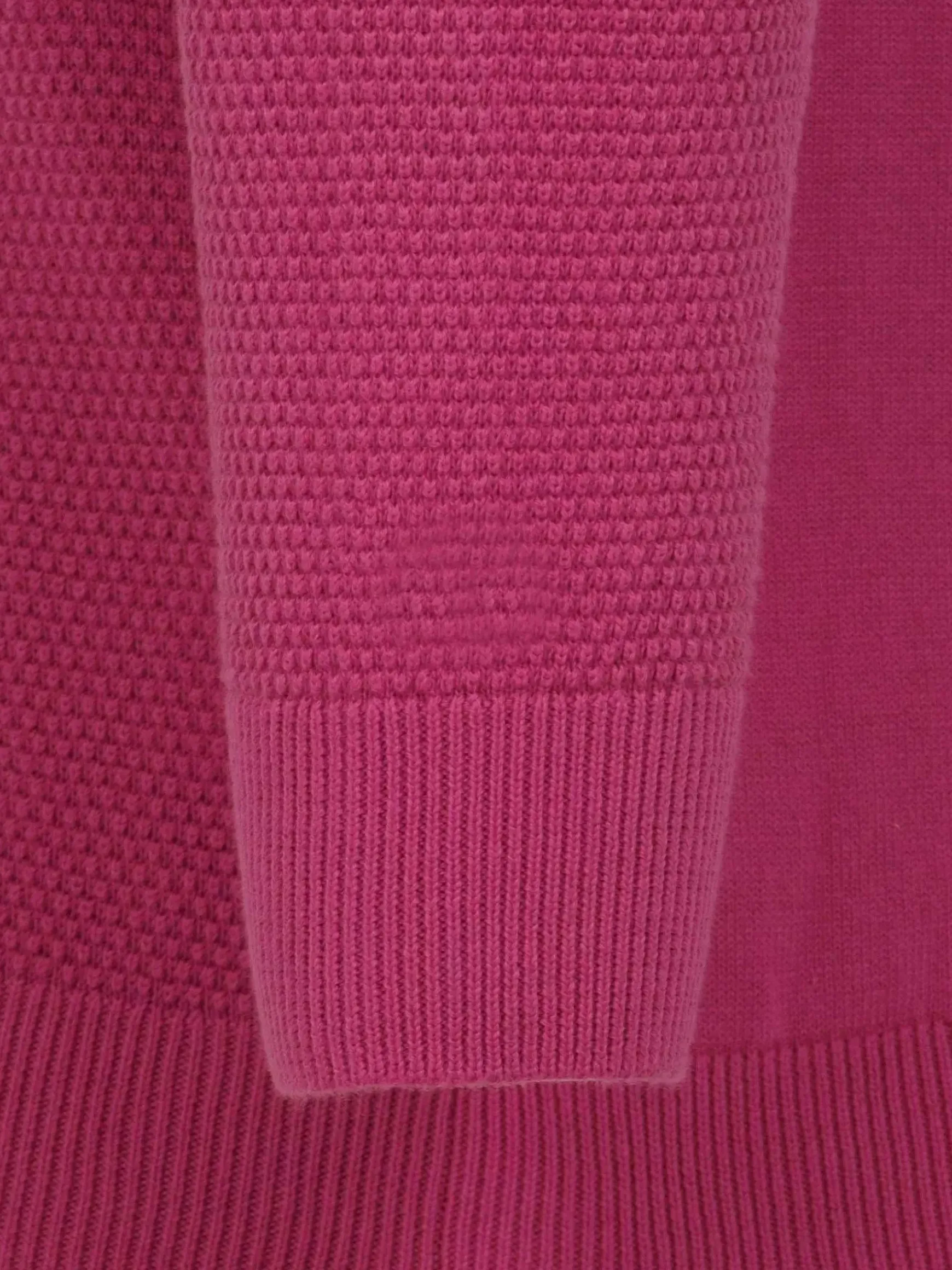 Larry Dark Pink Pullover