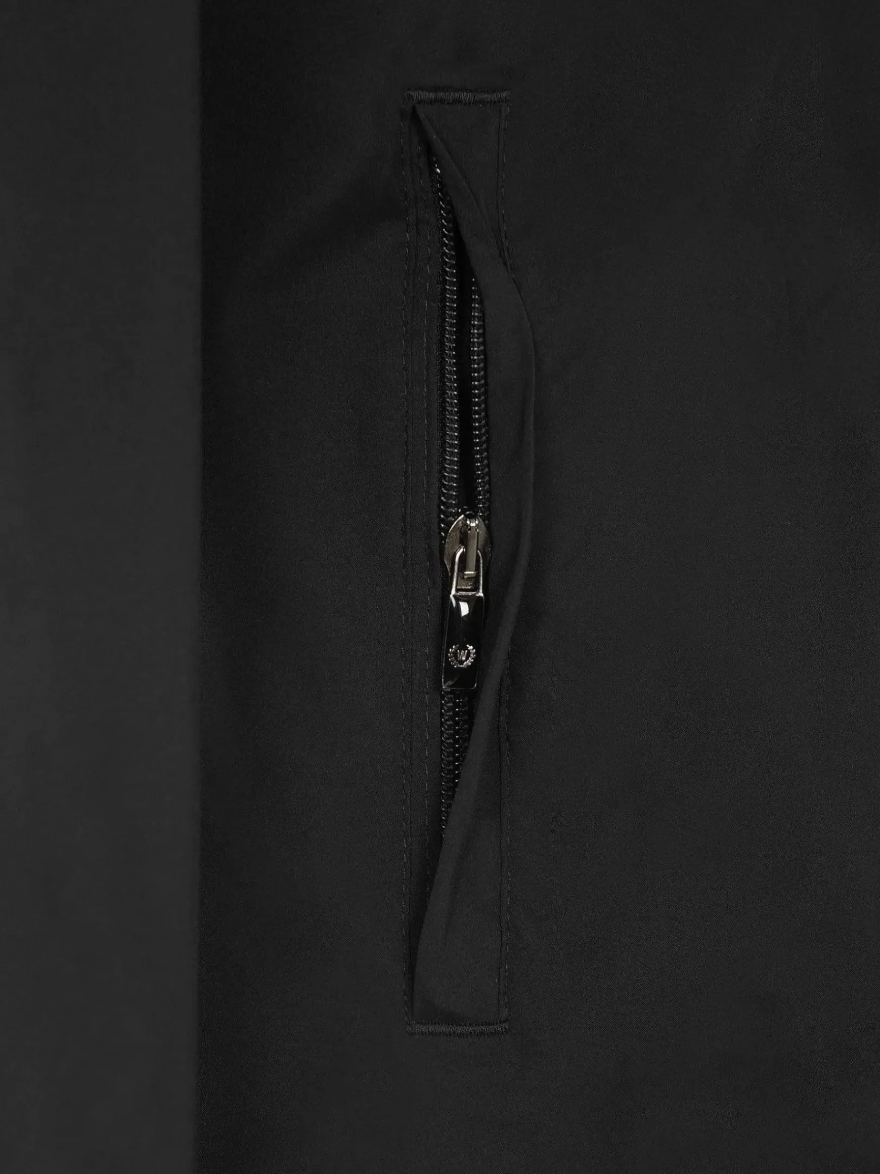 Vitus Slim Fit Black Jassen